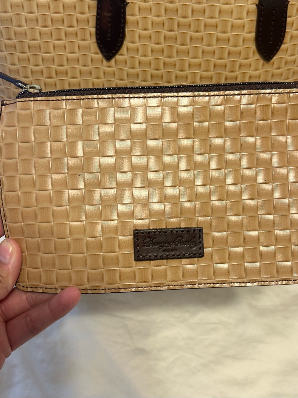 NWT Dooney & Bourke LILLIANA Tote Bag w/Wristlet Keychain Natural Woven Leather - Picture 14 of 16